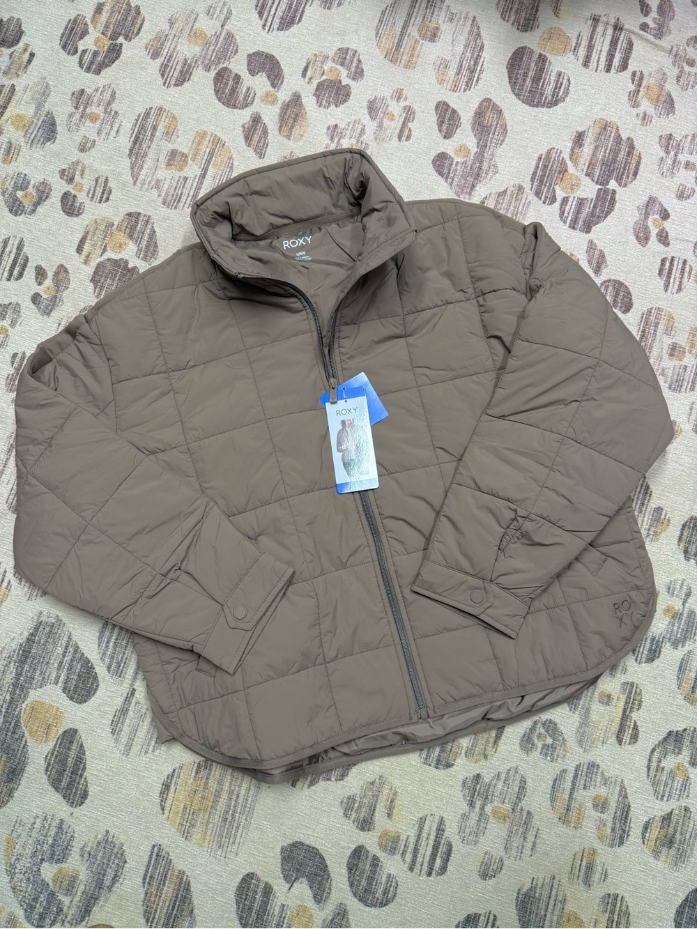Roxy Quilted Puffer Jacket in Taupe L